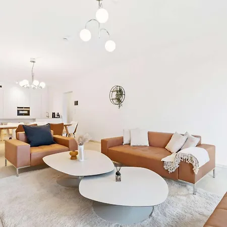 Modern 2br Near City Center And Free Parking Appartement *