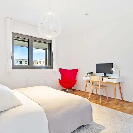 Appartement Modern 2br Near City Center And Free Parking